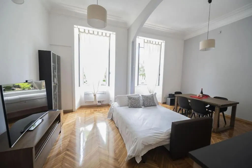Lovely And New Apartment Near Termini Station Rome